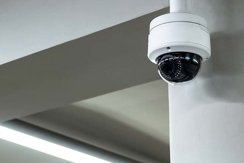 Caméra de surveillance installée